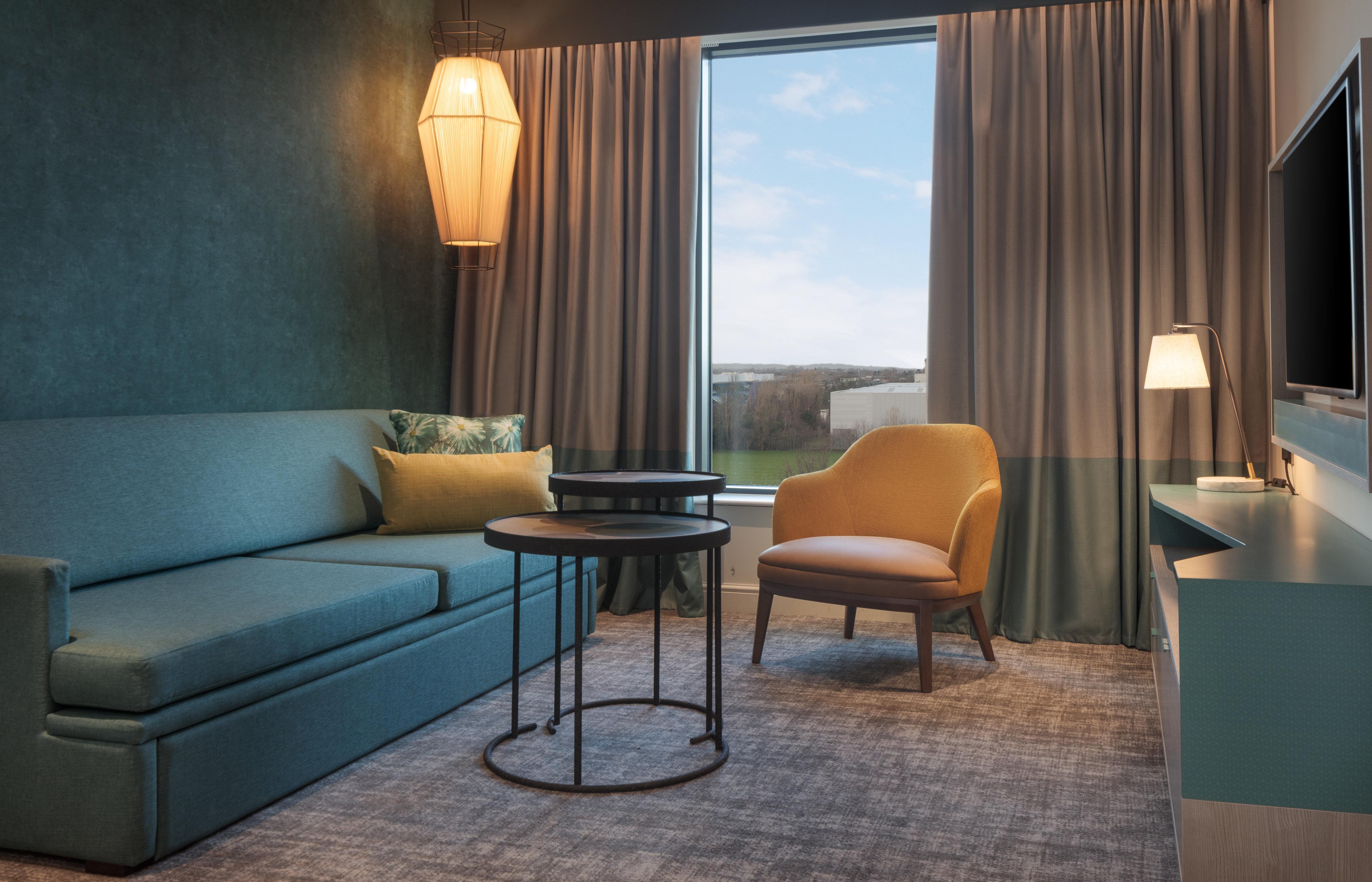 Staybridge Suites London Heathrow - Bath Road, An Ihg Aparthotel Hillingdon Eksteriør billede