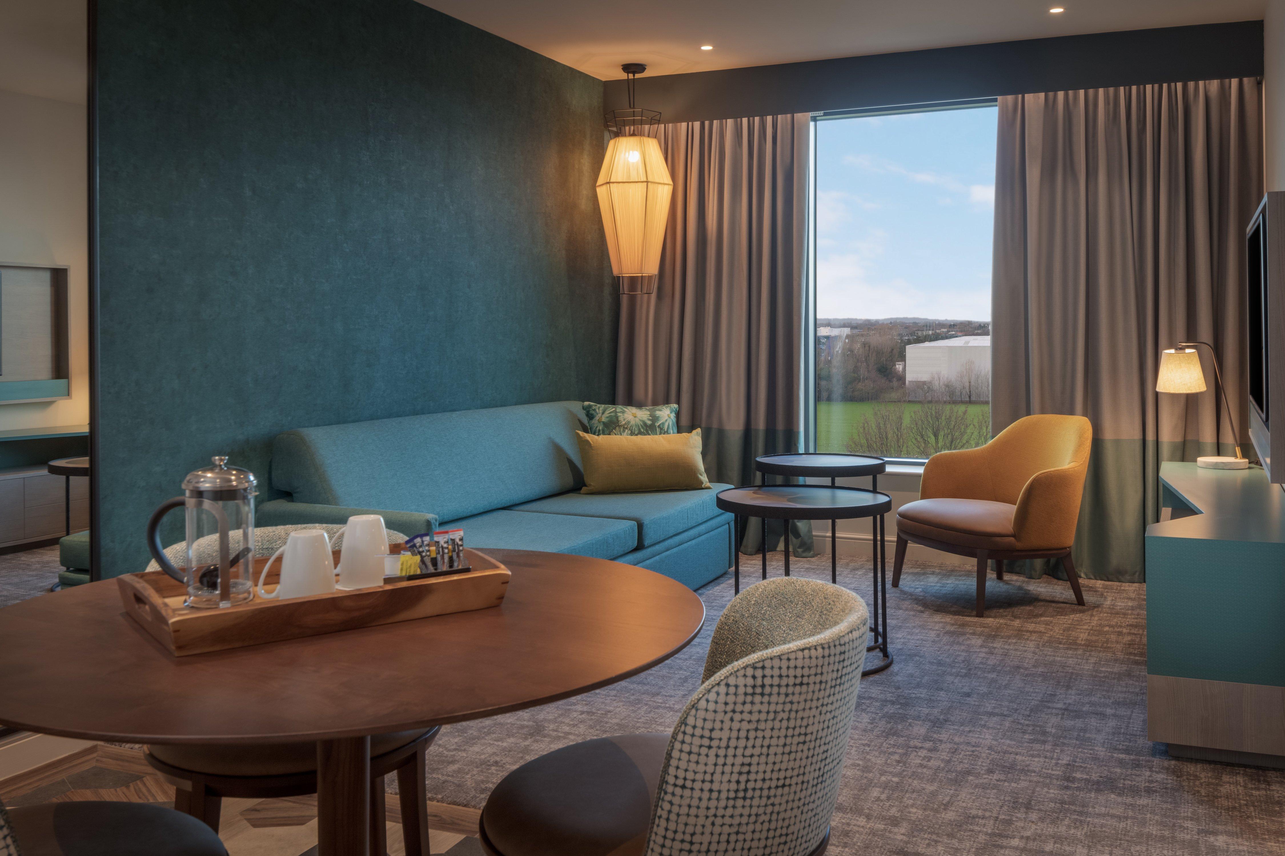 Staybridge Suites London Heathrow - Bath Road, An Ihg Aparthotel Hillingdon Eksteriør billede