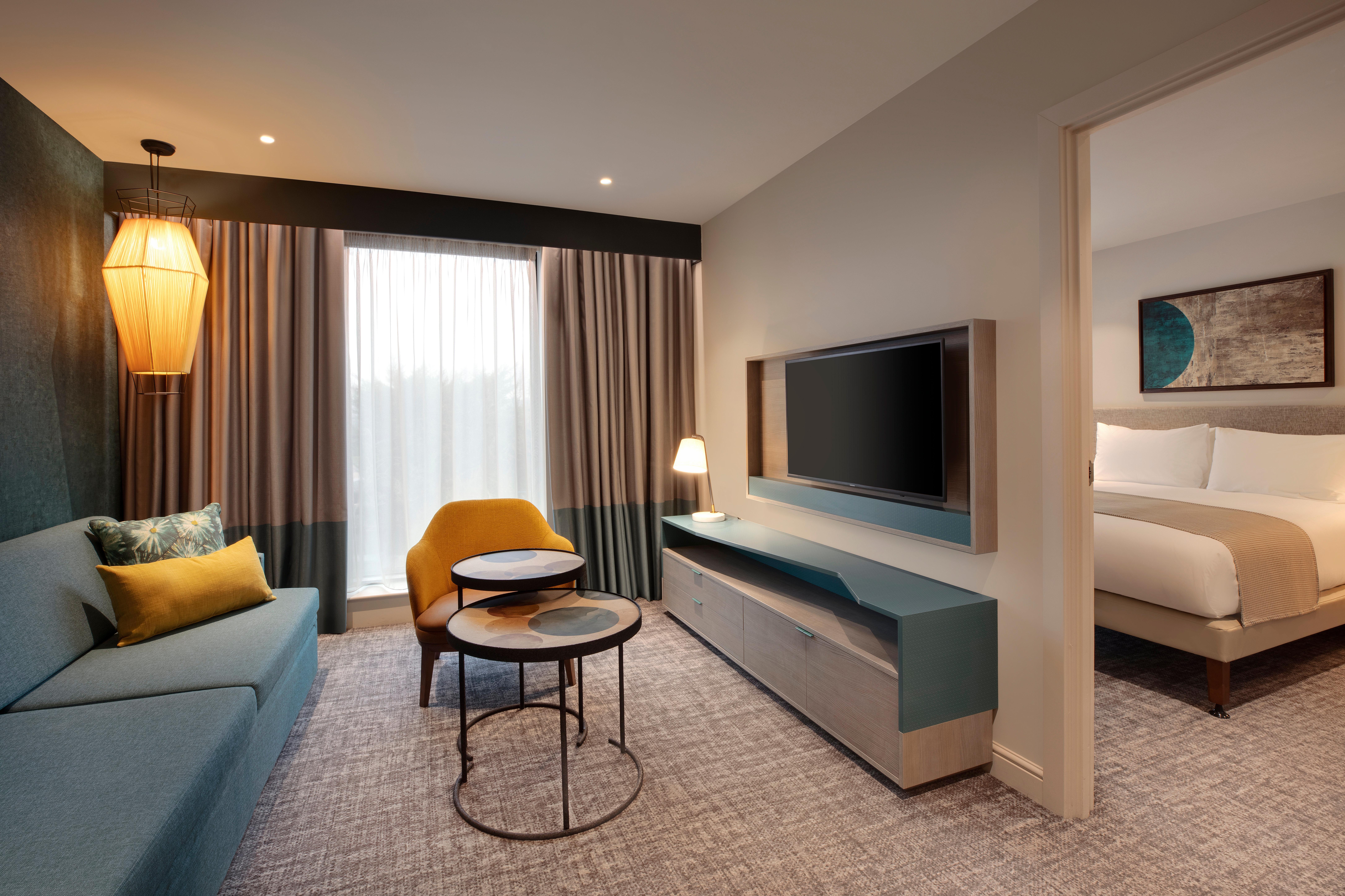 Staybridge Suites London Heathrow - Bath Road, An Ihg Aparthotel Hillingdon Eksteriør billede