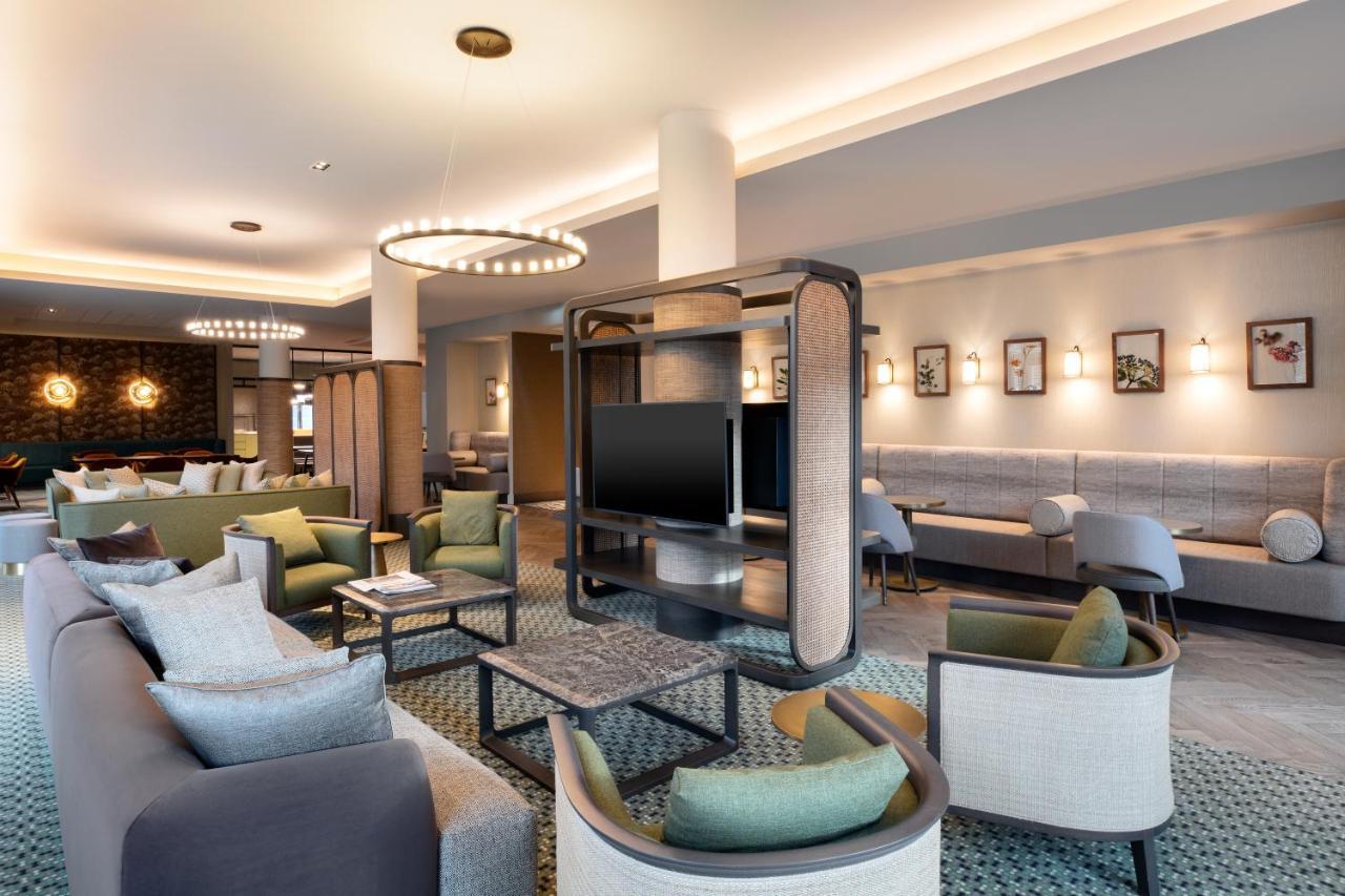 Staybridge Suites London Heathrow - Bath Road, An Ihg Aparthotel Hillingdon Eksteriør billede