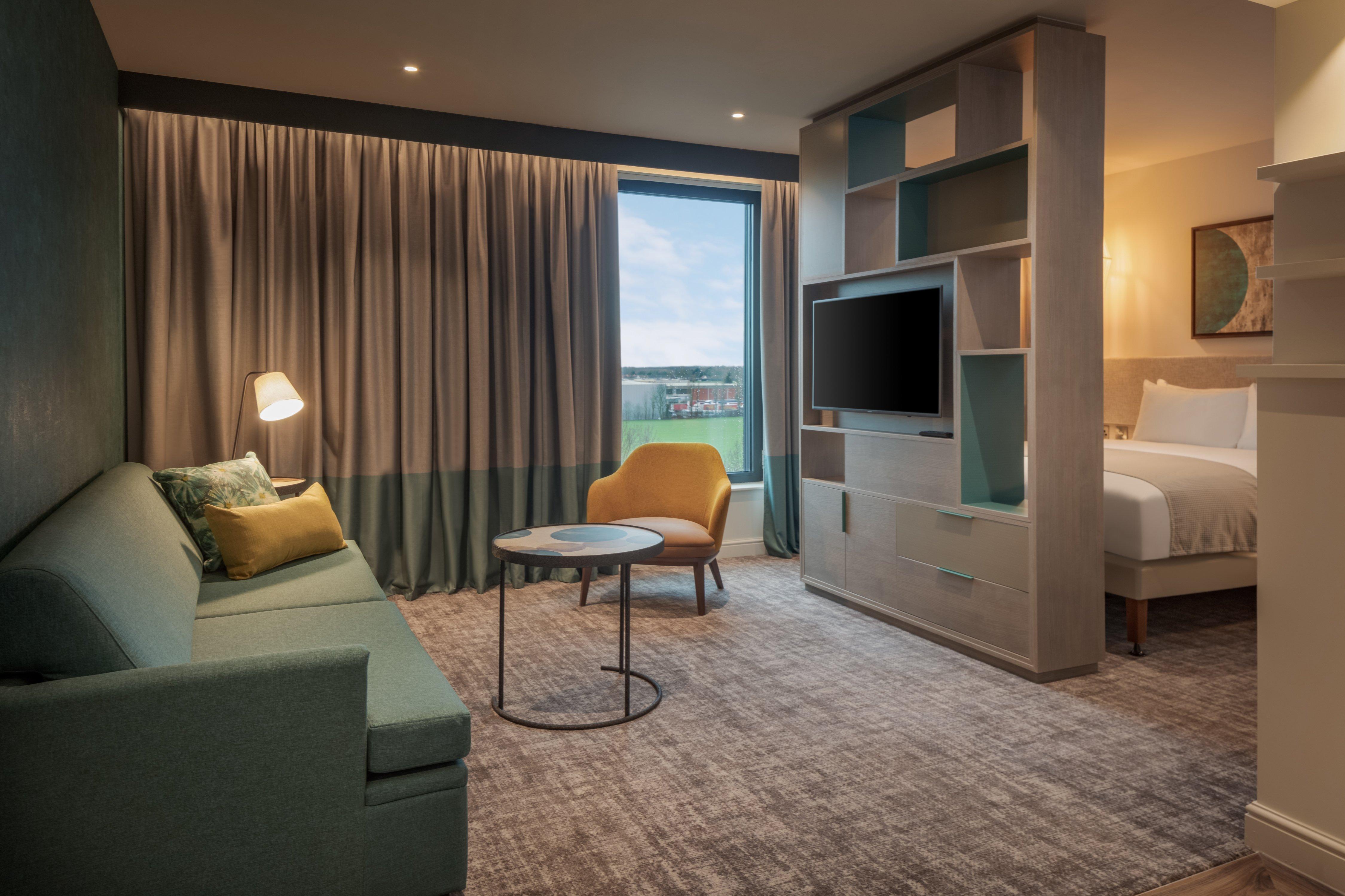 Staybridge Suites London Heathrow - Bath Road, An Ihg Aparthotel Hillingdon Eksteriør billede
