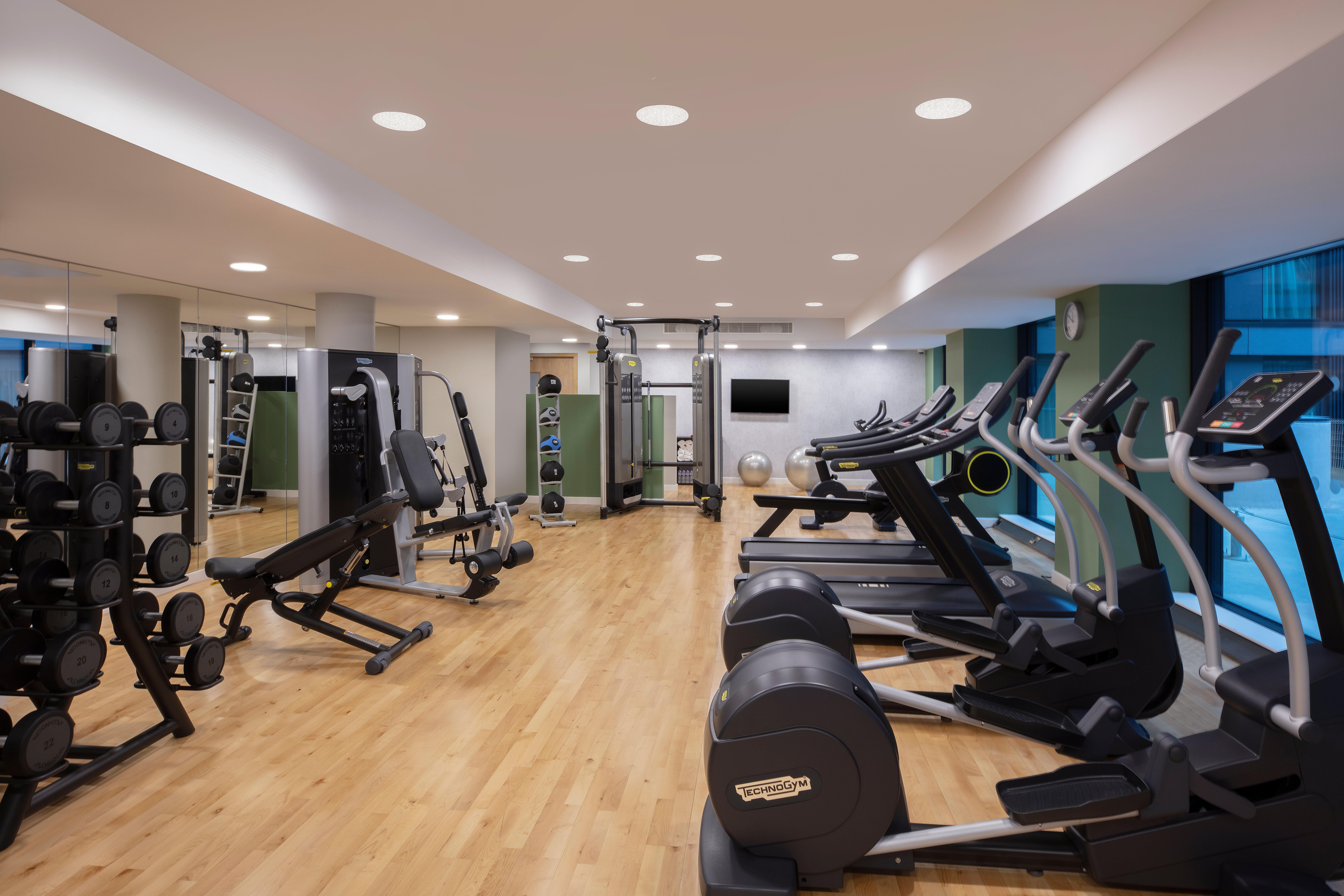 Staybridge Suites London Heathrow - Bath Road, An Ihg Aparthotel Hillingdon Eksteriør billede