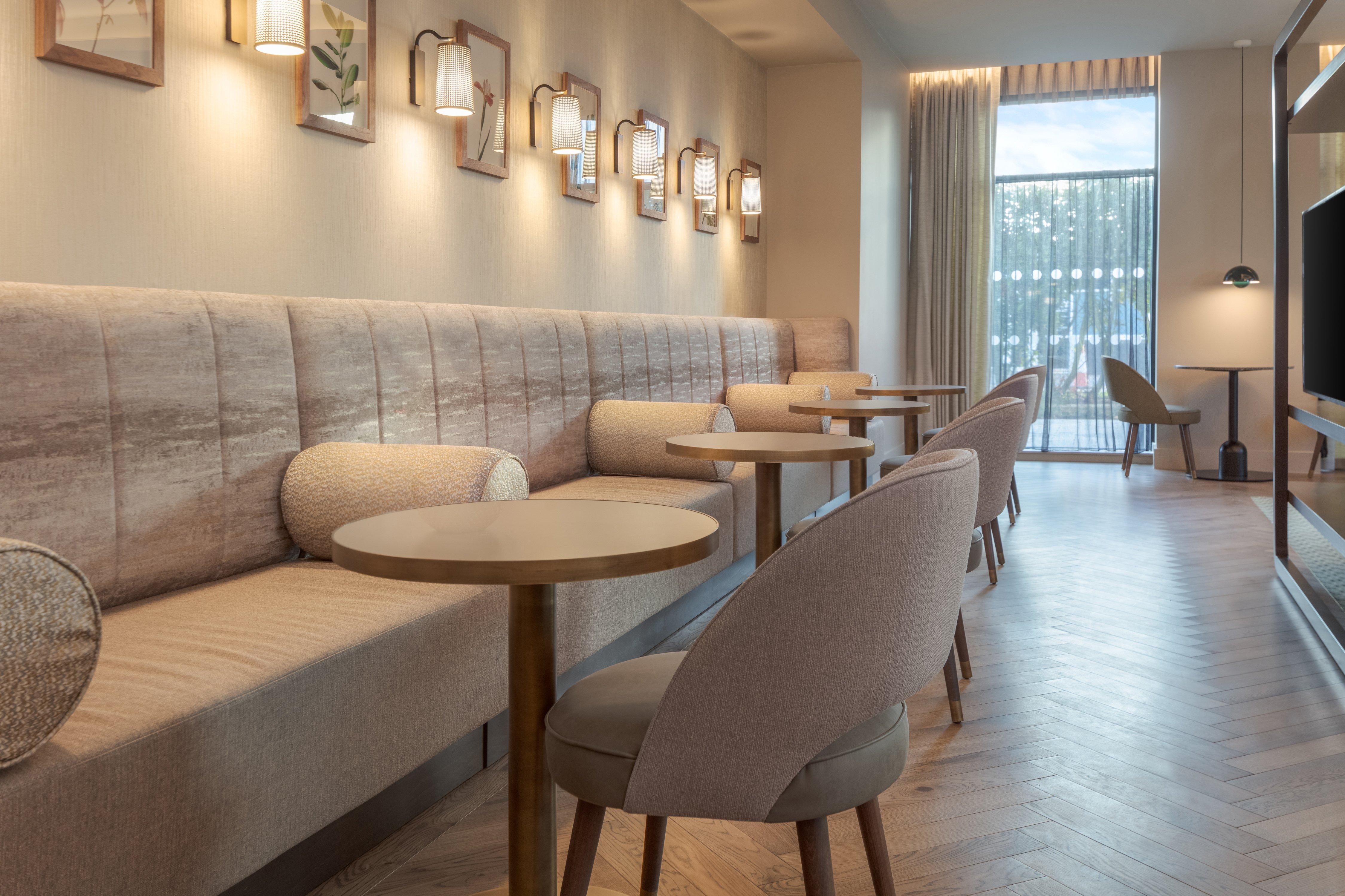 Staybridge Suites London Heathrow - Bath Road, An Ihg Aparthotel Hillingdon Eksteriør billede