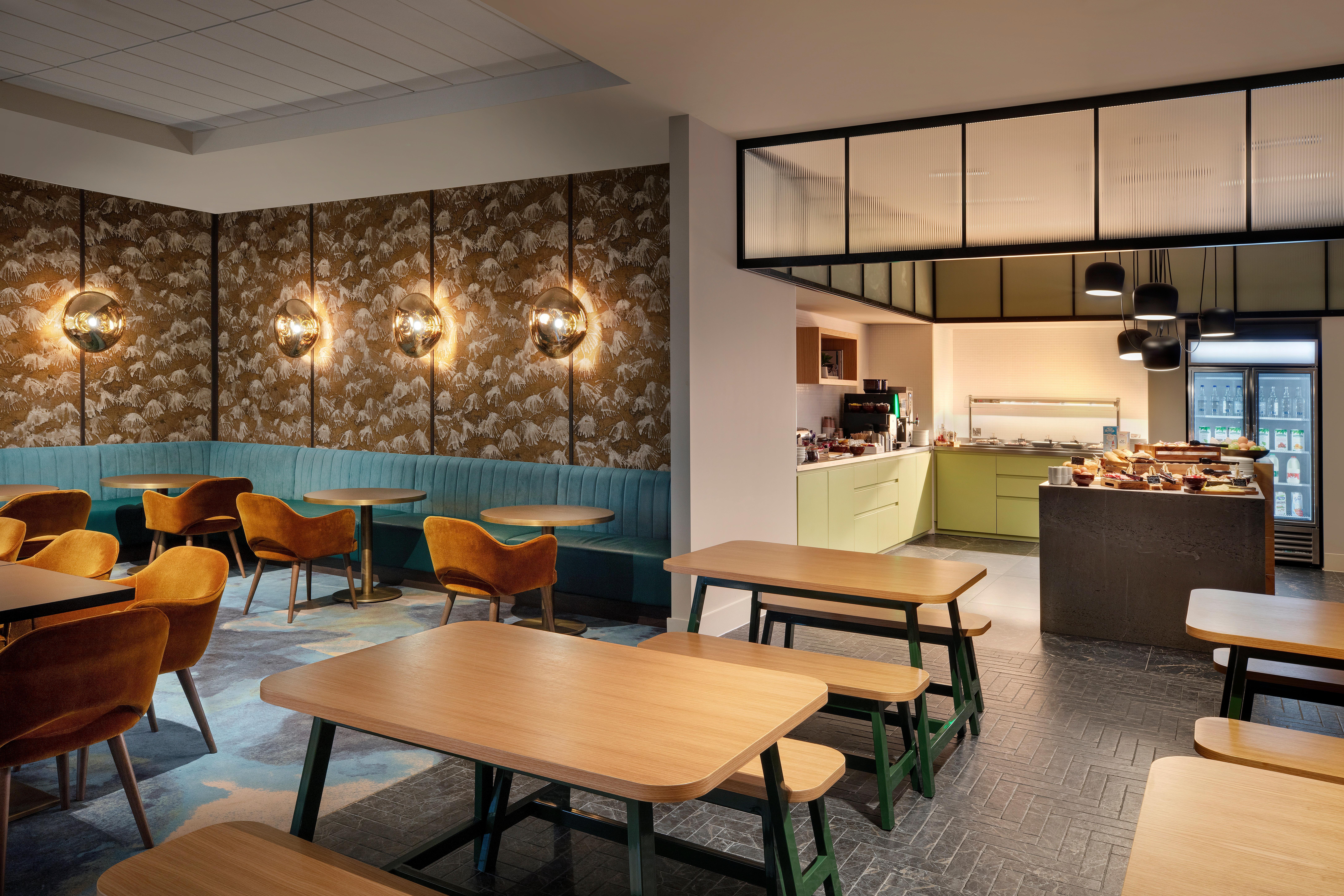 Staybridge Suites London Heathrow - Bath Road, An Ihg Aparthotel Hillingdon Eksteriør billede